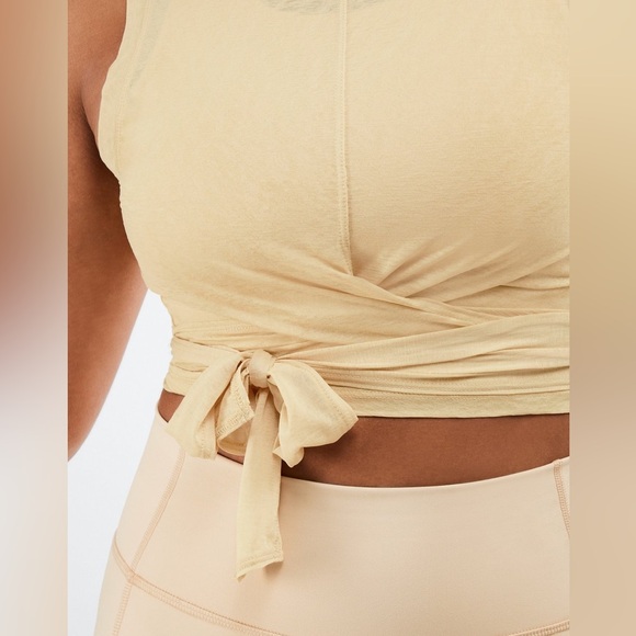 Fabletics Ryan Tie Up Crop Tank - Picture 3 of 9